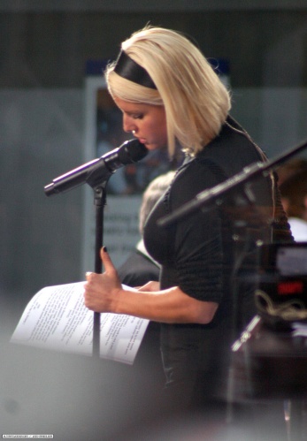257.jpg