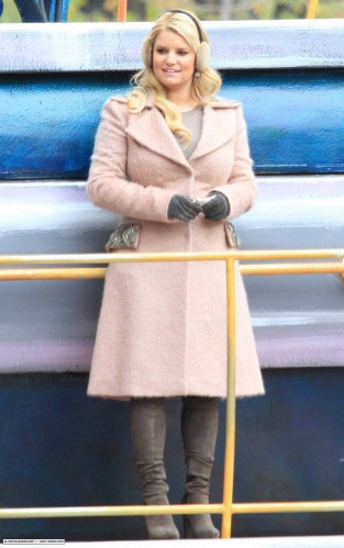 100.jpg